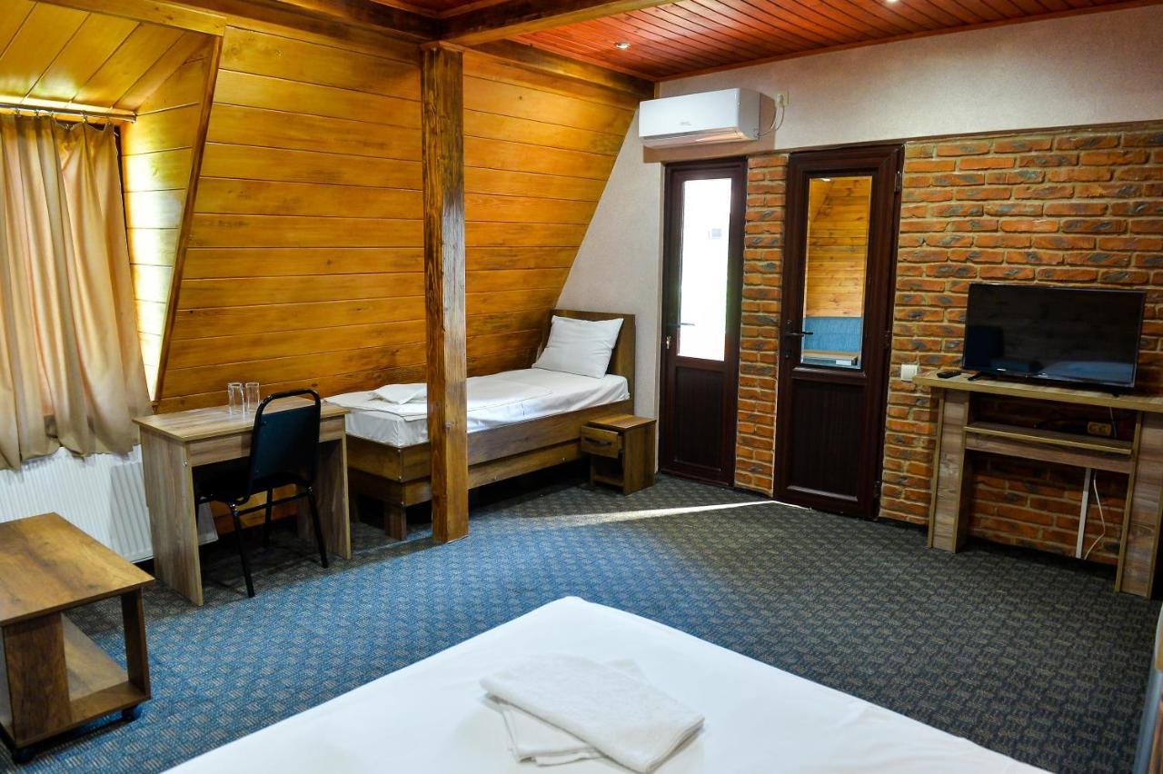 Chateau Chikovani Hotel Gordi Kültér fotó