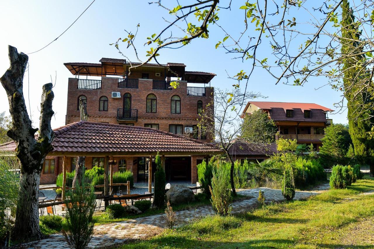 Chateau Chikovani Hotel Gordi Kültér fotó