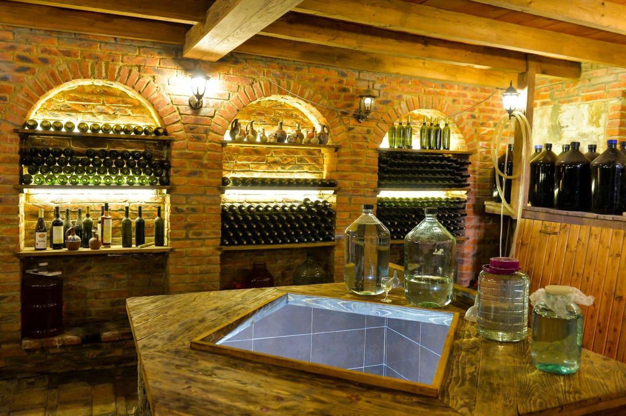 Chateau Chikovani Hotel Gordi Kültér fotó