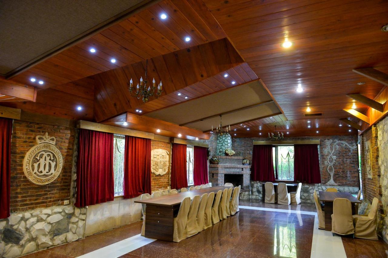 Chateau Chikovani Hotel Gordi Kültér fotó