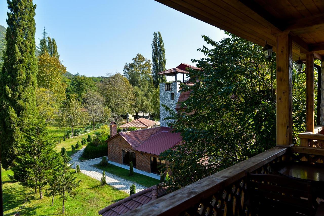 Chateau Chikovani Hotel Gordi Kültér fotó