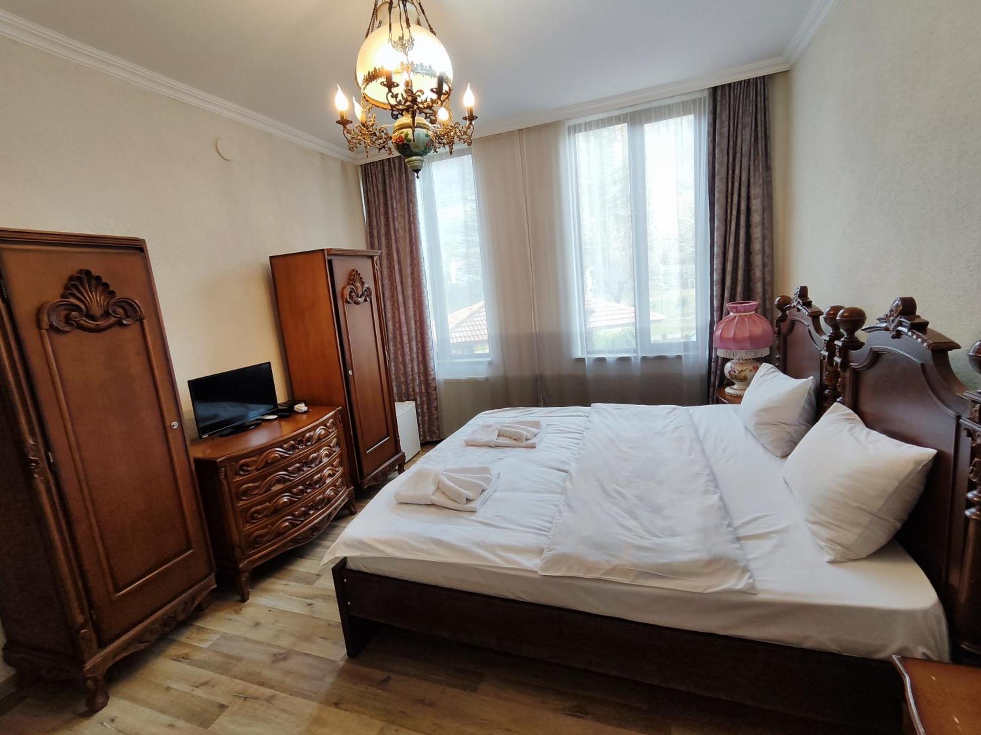 Chateau Chikovani Hotel Gordi Kültér fotó