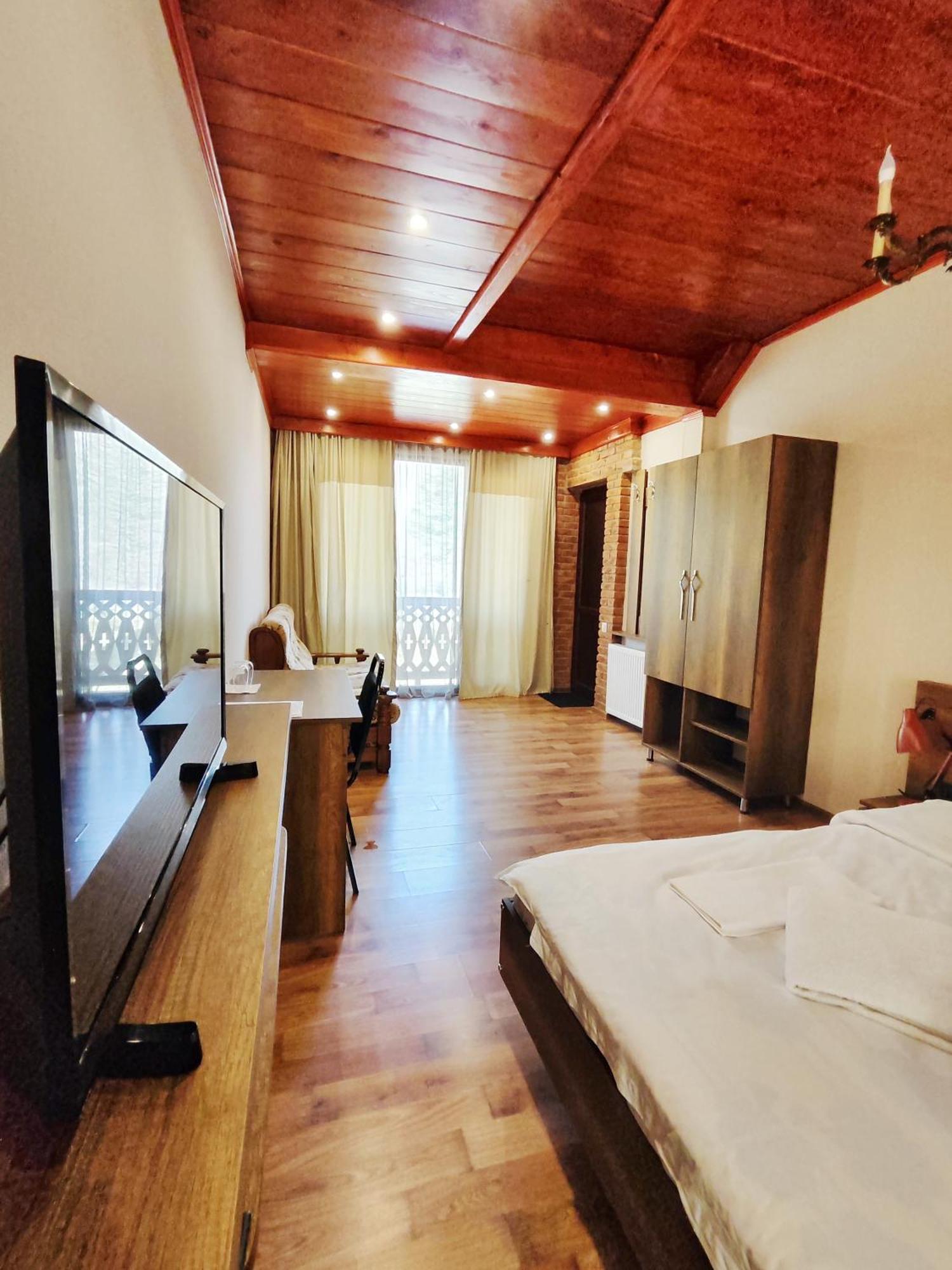 Chateau Chikovani Hotel Gordi Kültér fotó