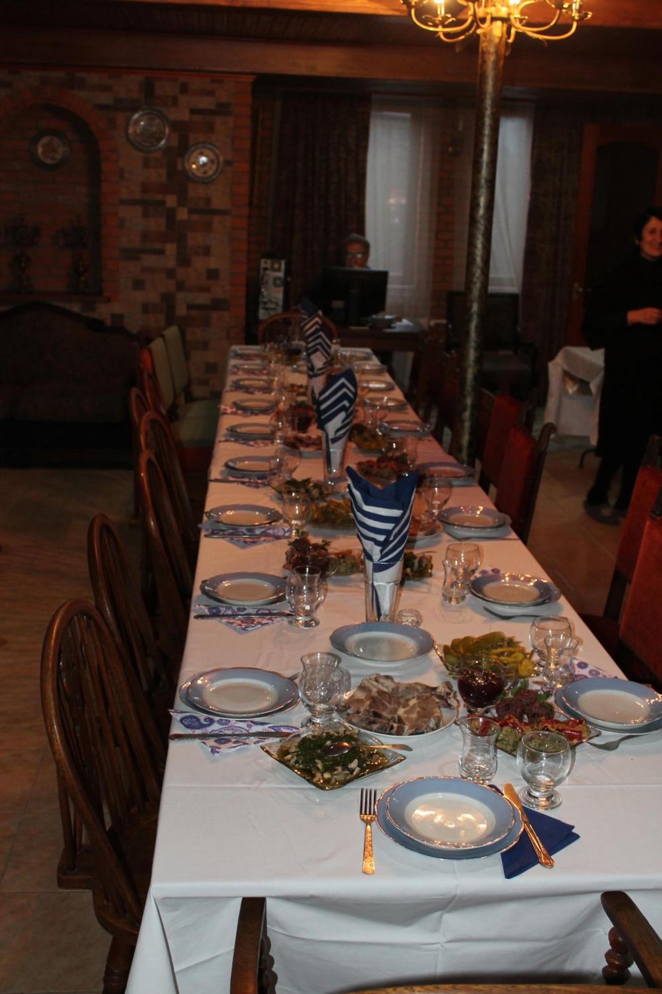 Chateau Chikovani Hotel Gordi Kültér fotó